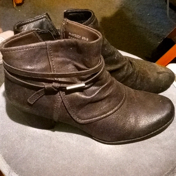 BareTraps Shoes - Boots